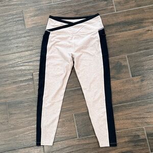 Beyond Yoga Two-Tone Leggings Size Large